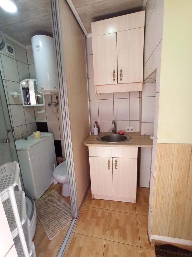 Смарт-Економ,10 Хв До Ж/Д Вокзалу Lejlighed Lviv Eksteriør billede